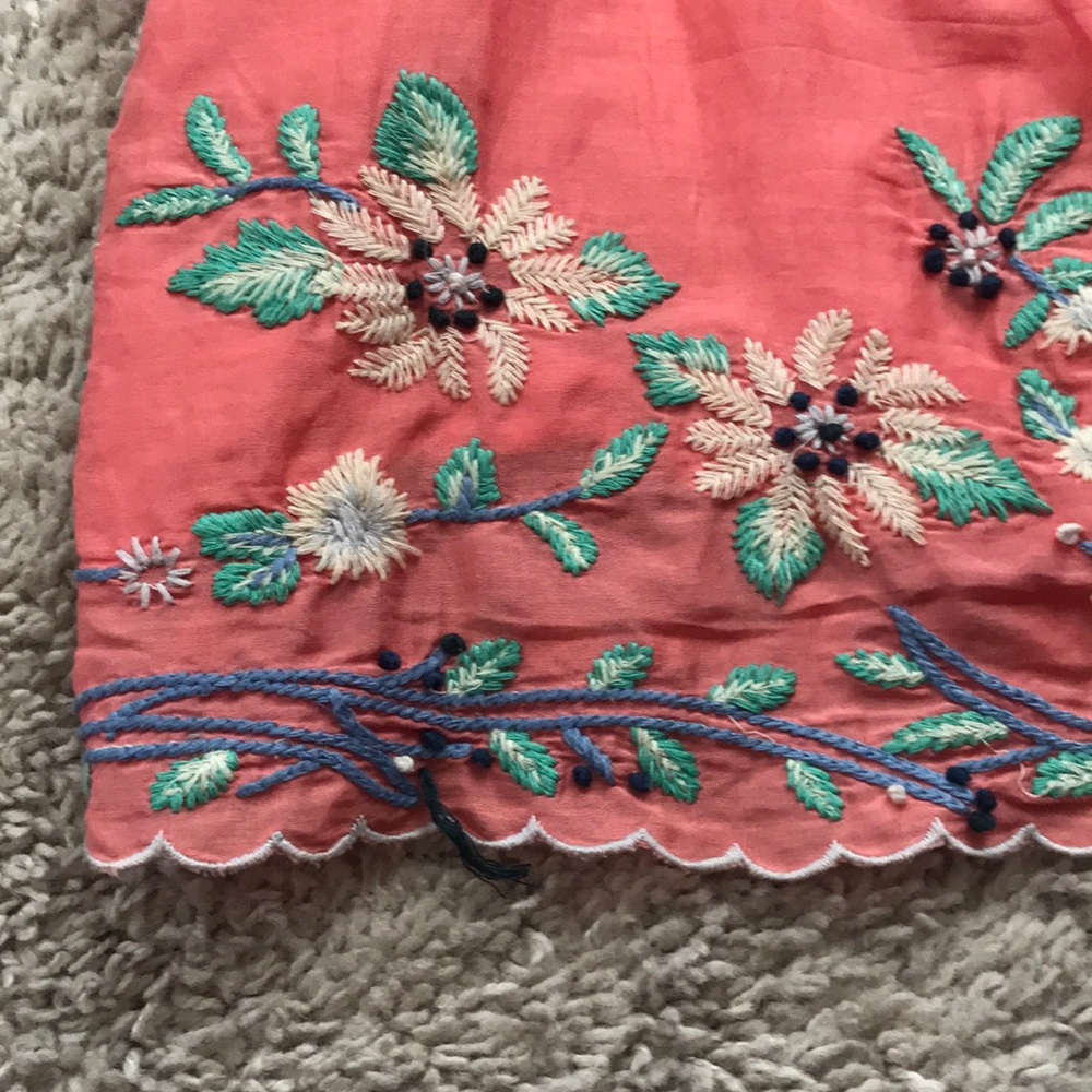 Embroidered Tank - Picture 4 of 8